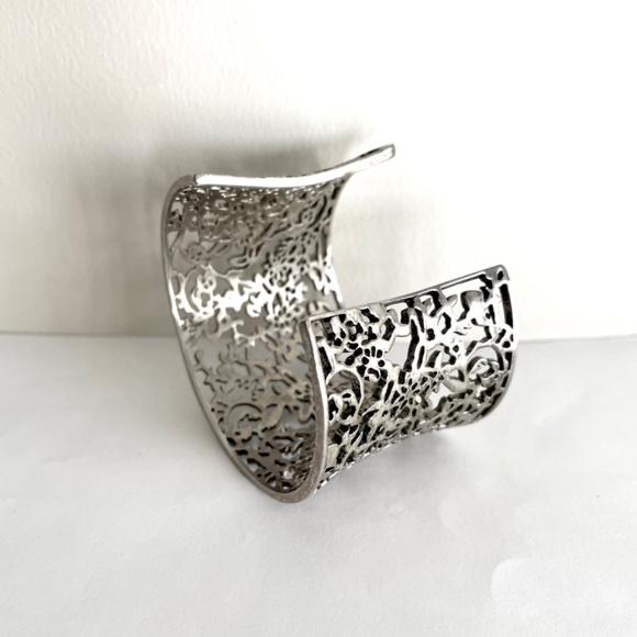 Vintage Ornate Cuff Bracelet - Picture 7 of 15